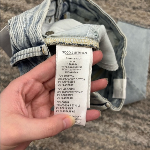 Good American Good Legs High Rise Raw Hem Skinny Jeans Sz 2/26 NWT | Skinny NEW- - Picture 7 of 13